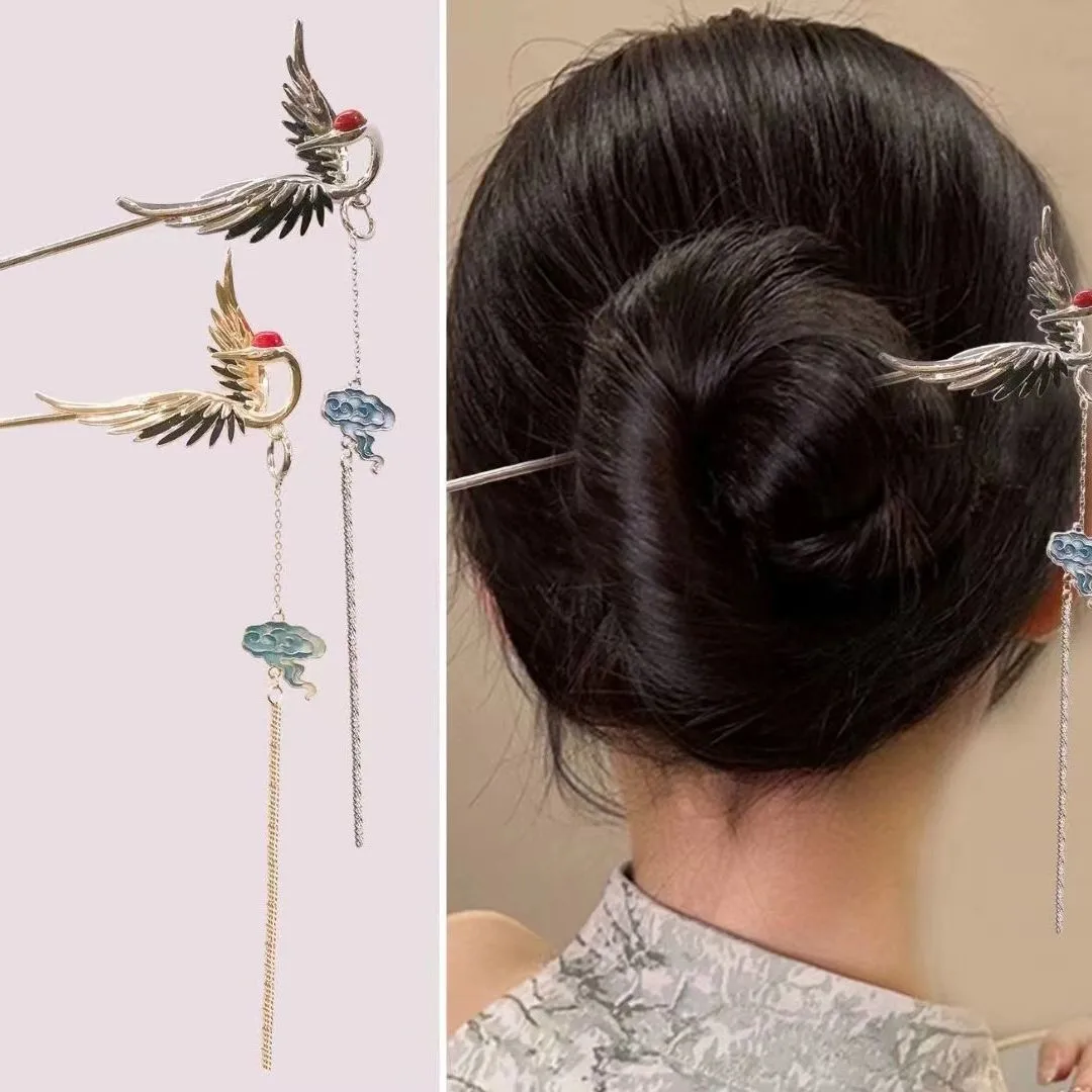 Jepit Rambut Gaya Cina 18Cm Stik Rambut Rumbai Kupu-kupu Bunga Elegan untuk Wanita Aksesori Rambut Perhiasan Logam Hanfu Antik 1 Buah