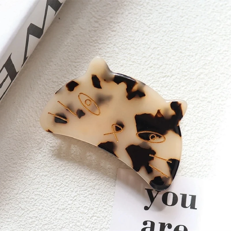 1 Pcs Classic Retro Style Geometric Cat Head Shape Acetic Acid Spray Oil Ladies Hair Clip