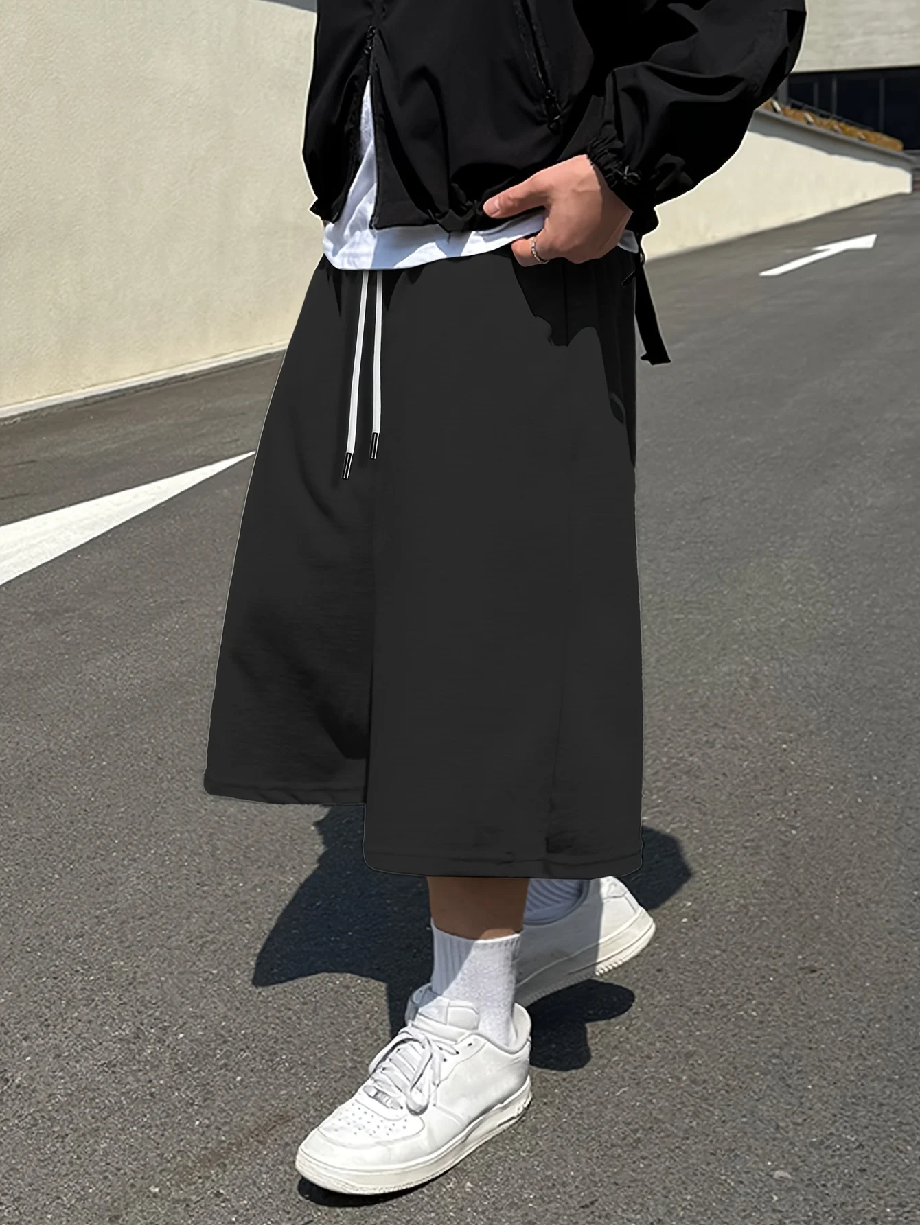 Summer New Retro Trend Solid Color Simple and Atmospheric Casual Versatile Drawstring Shorts for Outdoor Sports and Walking