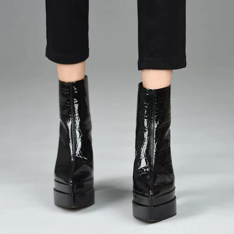 

11CM Women Platform High Heeled Boots Chunky Ankle Boots Fashion Vintage Waterproof Comfy Modern Style Short Boots 2026
