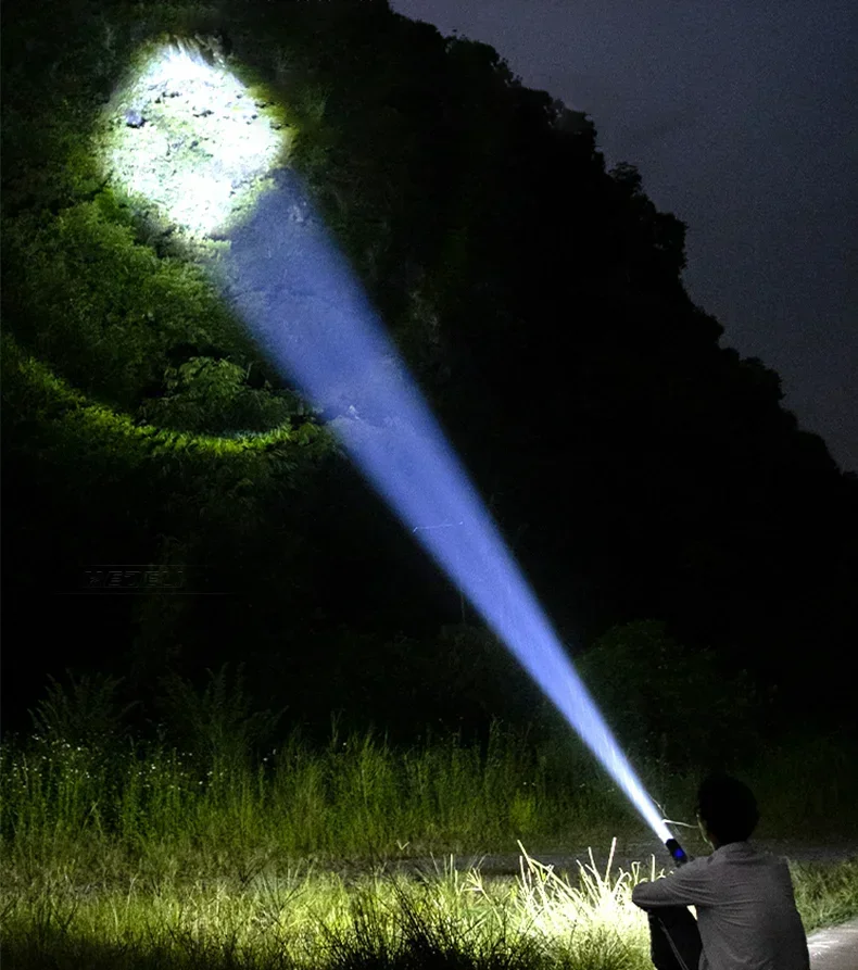 1500000LUM LED Flashlight High Power Type-C Rechargeable Torch Zoomable Light for Outdoor Camping Hiking Lamp Emergency /.'p[