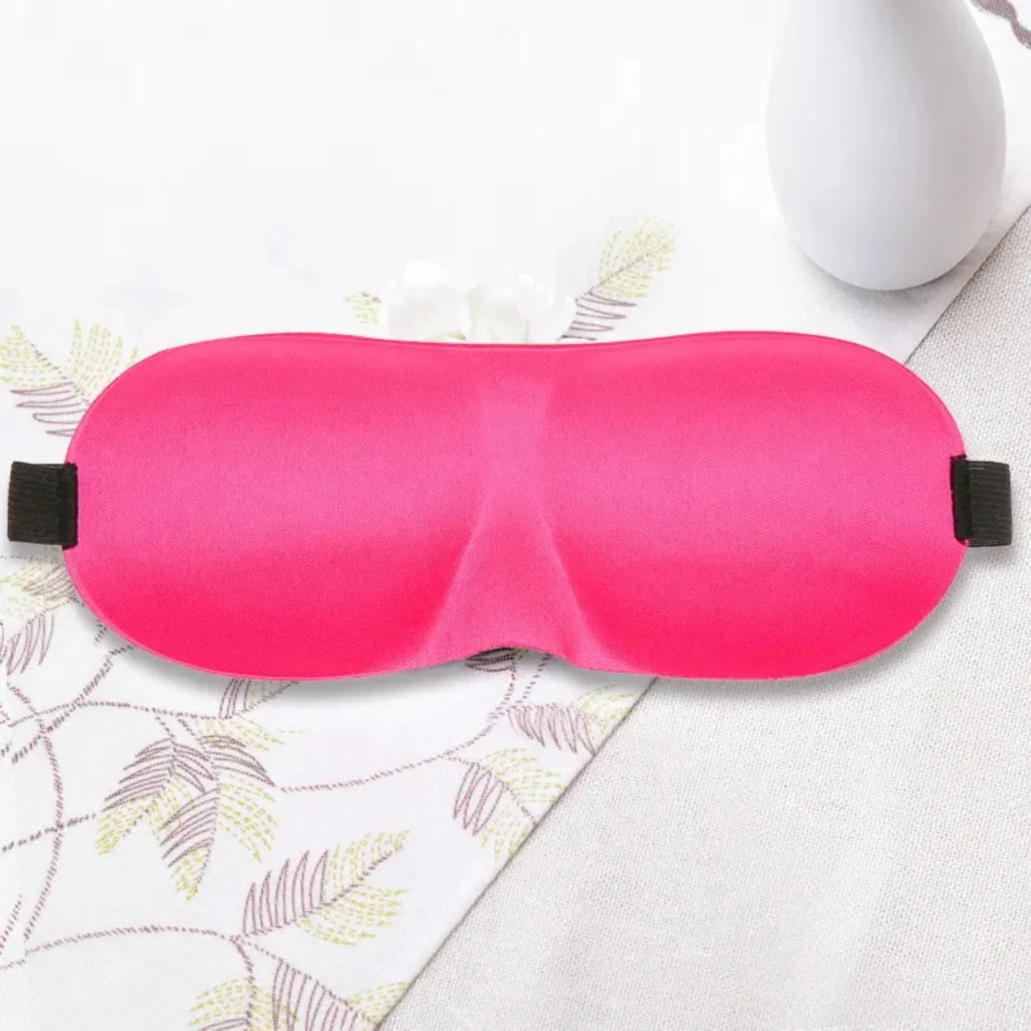 Soft 3D Sleeping Eye Mask for Travel Rest Aid - 1pc, Comfortable Cover Patch Pad for a Luxurious Sleep Experience