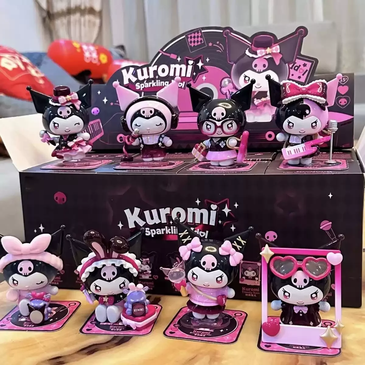 

Sanrio Kuromi Glitter Idol Series слепая коробка-кавайный настольный орнамент, коллекционная игрушка для детей, идеальный рождественский подарок