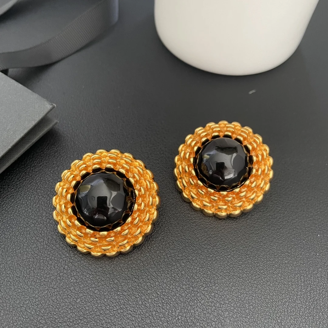 Europe Famous Designer Brand Big Gold Earrings Black Circular Ear Clips Women Top Quality Luxury Jewelry Party Trend