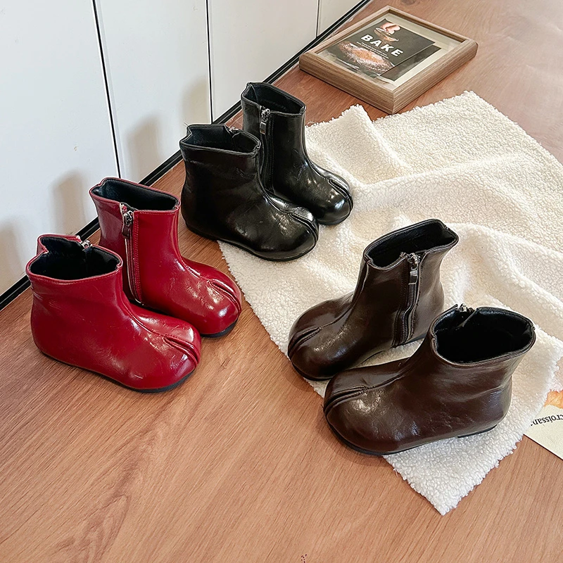Toddler Girls Glossy Leather Boots 2026 New Winter Kids Thermal Boots Non-slip Simple Classic Princess School Party Wedding