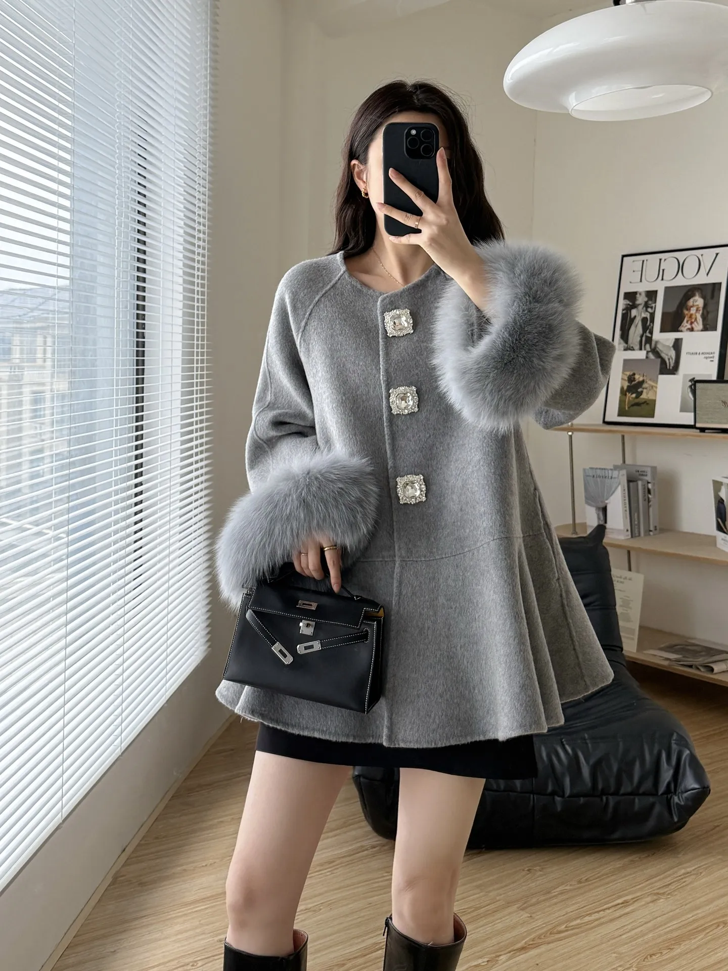 رداء رأس السنة 2025 شتاء جديد متوسط وطويل فرو الثعلب كم حجر الراين مشبك على الوجهين معطف صوفي معطف المرأة