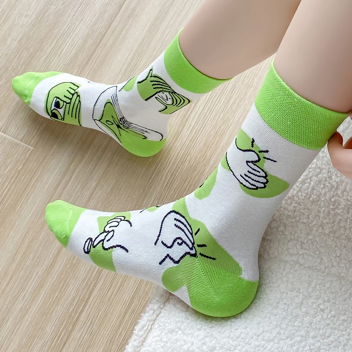 AB ถุงเท้าลายการ์ตูนสำหรับวัยรุ่นผู้หญิงถุงเท้าถักนิตติ้งแนวสตรีทถุงเท้าแนวรักถุงเท้าข้อต่ำฟิตเนสคุณภาพสูงใหม่