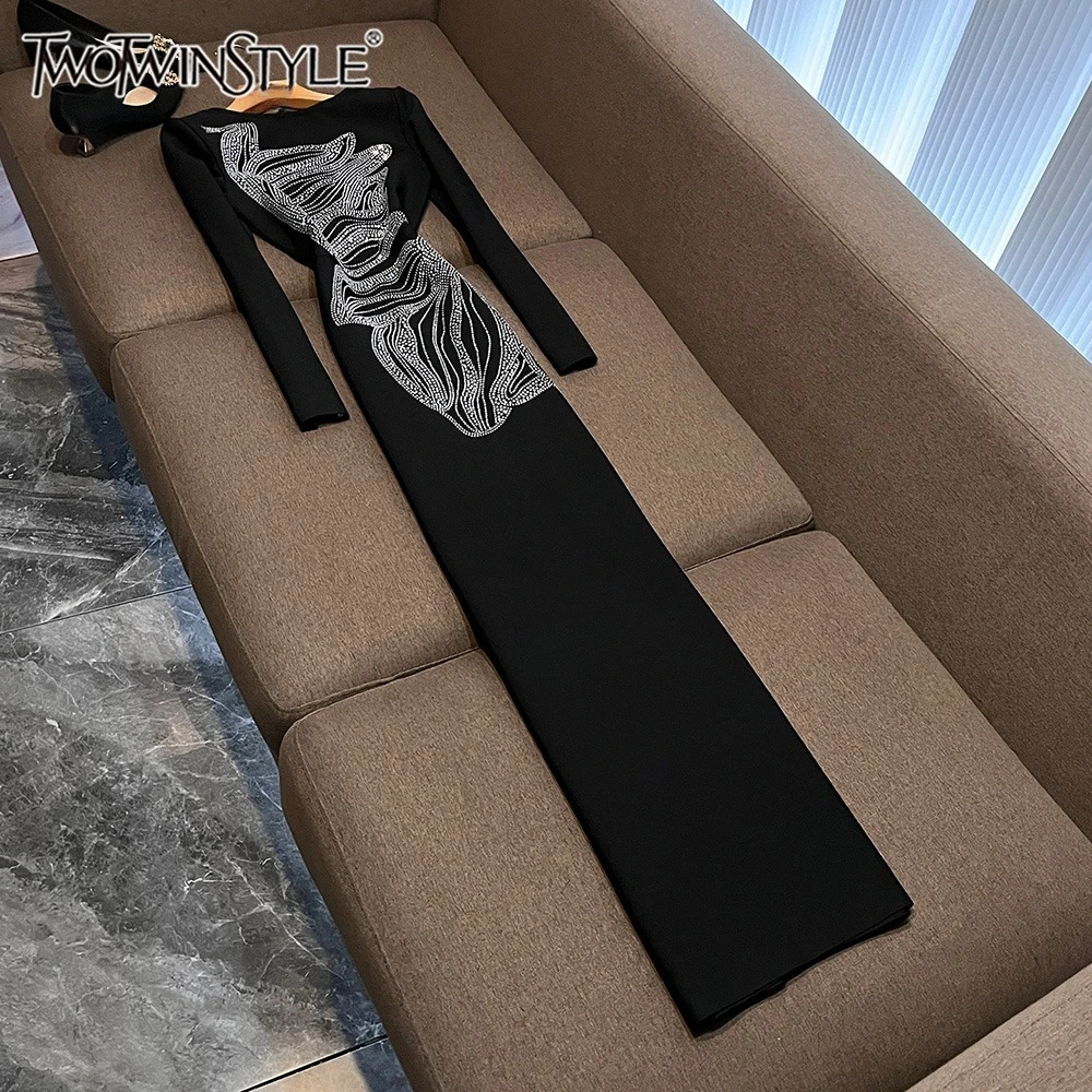 

TWOTWINSTYLE Temperament Luxury Dresses For Women Round Neck Long Sleeve High Waist Elegant Evening Dress Female New KDR554646