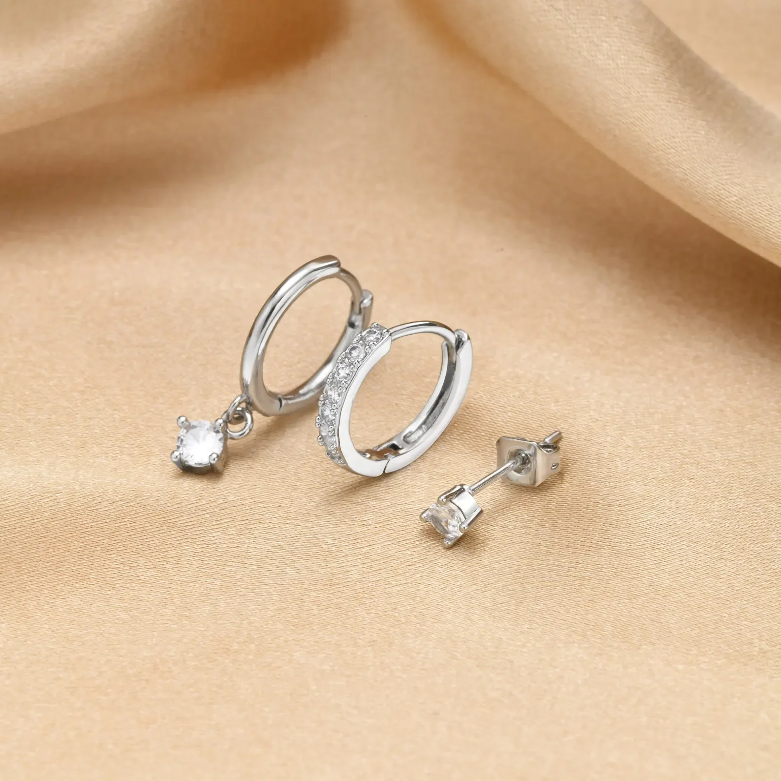 3pcs Dainty Cartilage Huggie Earrings Set Silver Tone Post Hypoallergenic for Women Multiple Piercing Stackable Party Jewelry