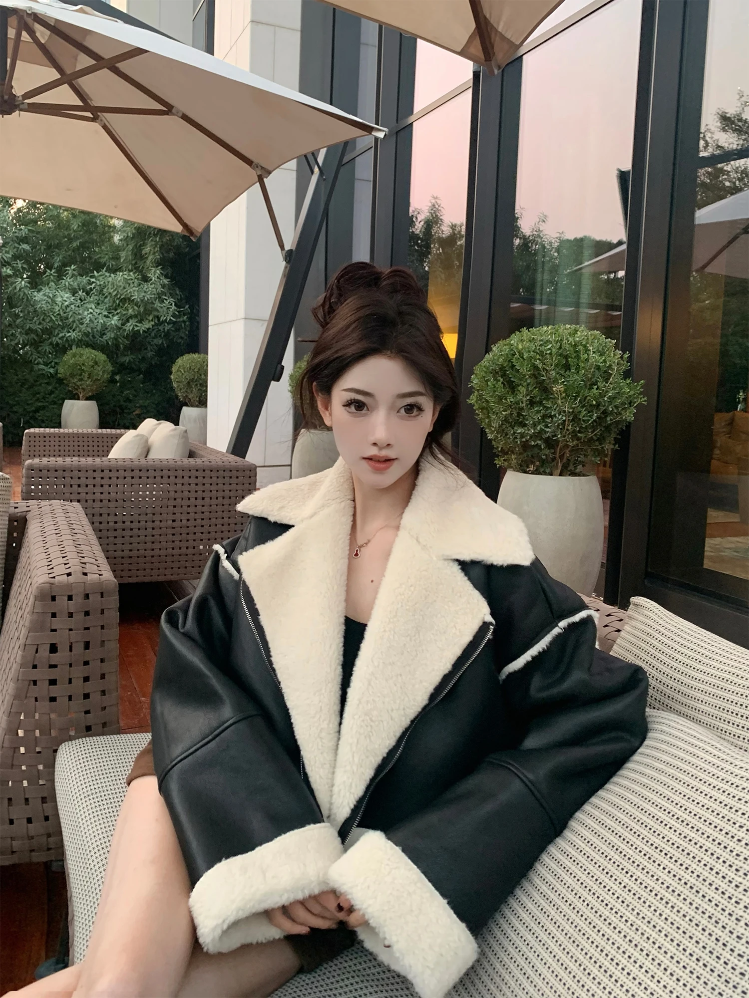 

J Studio Bla Biker Sle ort Jaet Lamb Fur Lined Thiened Collar Warm Versatile Women's Faion Winter Outerwear