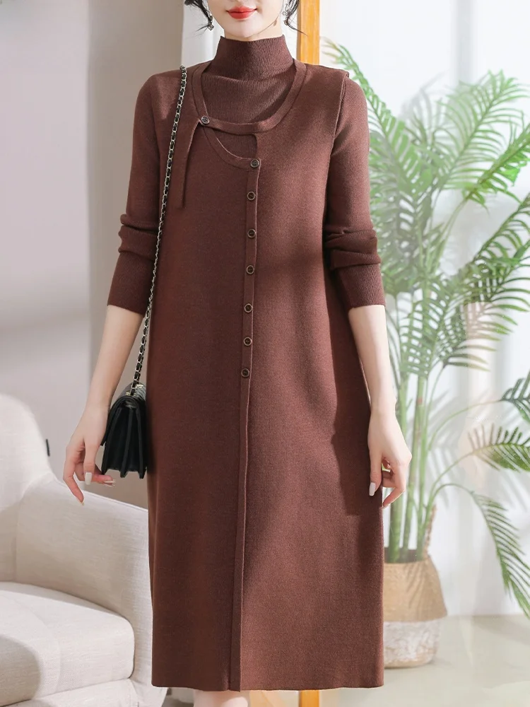 

Модное длинное вязаное платье для женщин среднего возраста из осенней коллекции, с высоким воротником, на пуговицах, из смесового полиэстера.