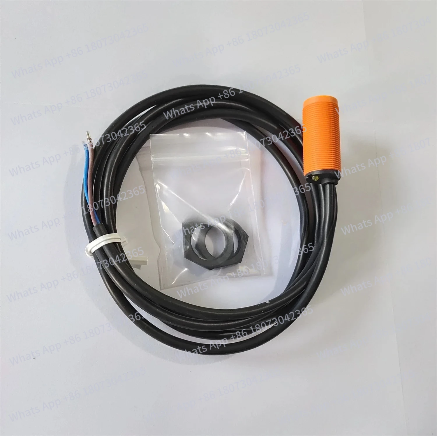 

IG0325 IG0101 IG0402 IG0335 IG5933 High Quality New Proximity Switch Sensor