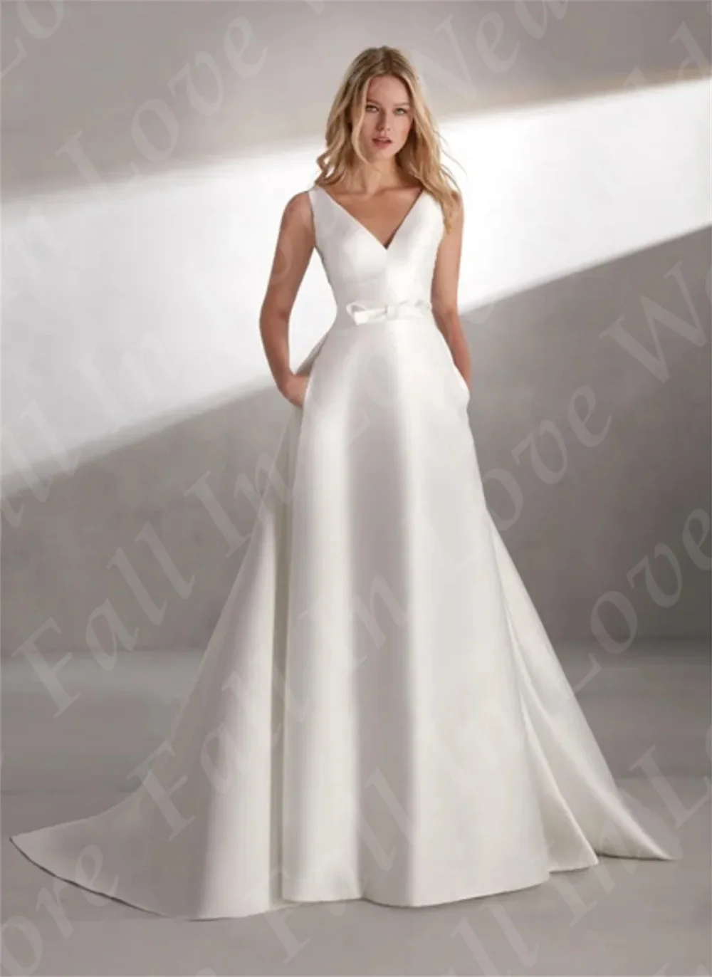 Satin Wedding Dresses 2024 V-Neck Lace Appliqued Sexy Illusion Backless Buttons Bridal Gowns Pockets A-Line Wedding Party Dress