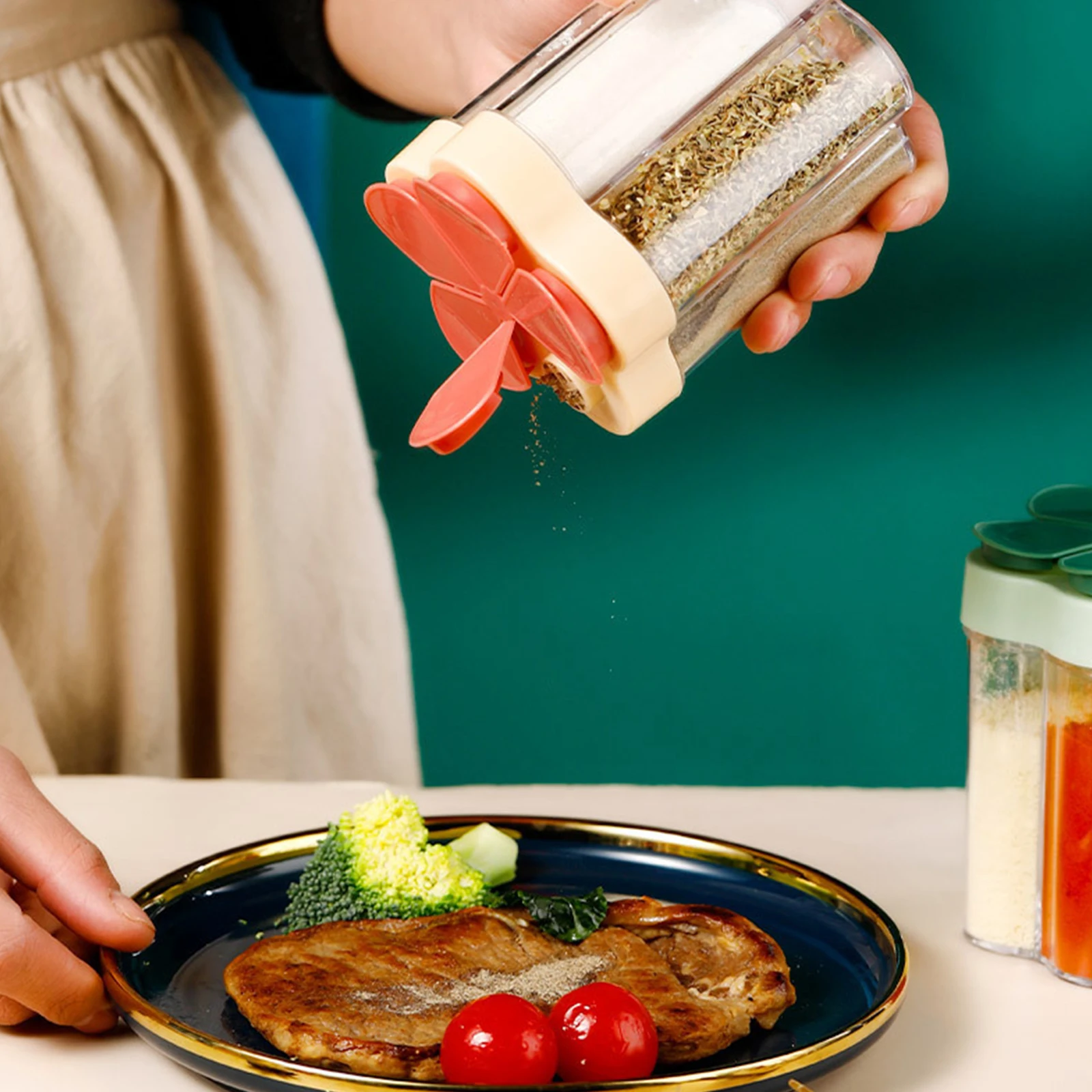 

Multi-function Spice Container Seasoning Box Divided Compartments Lightweight Kitchen Accessory Salt Pepper Chili