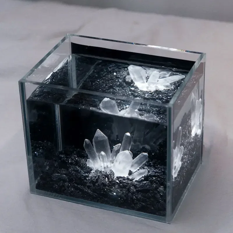 Creative Betta Tank Decor Clear Crystal Column Fish Tank Landscaping Ornaments Fish Shrimp Cave Shelter Aquarium Accessories