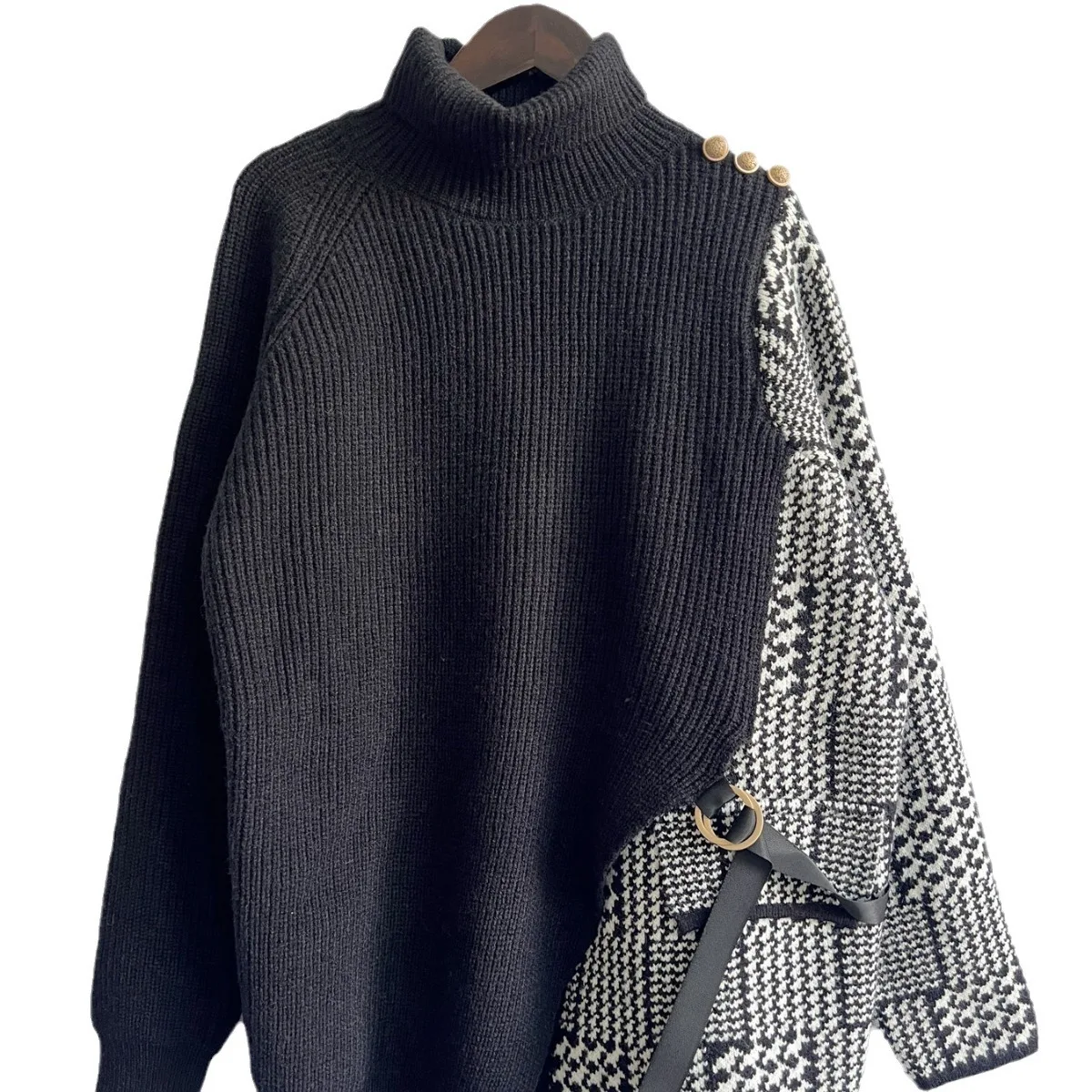 Irregular Contrasting Black And White Stitching Fake Two Piece Bird CheCk Long Sleeved Knit Pullover Sweater