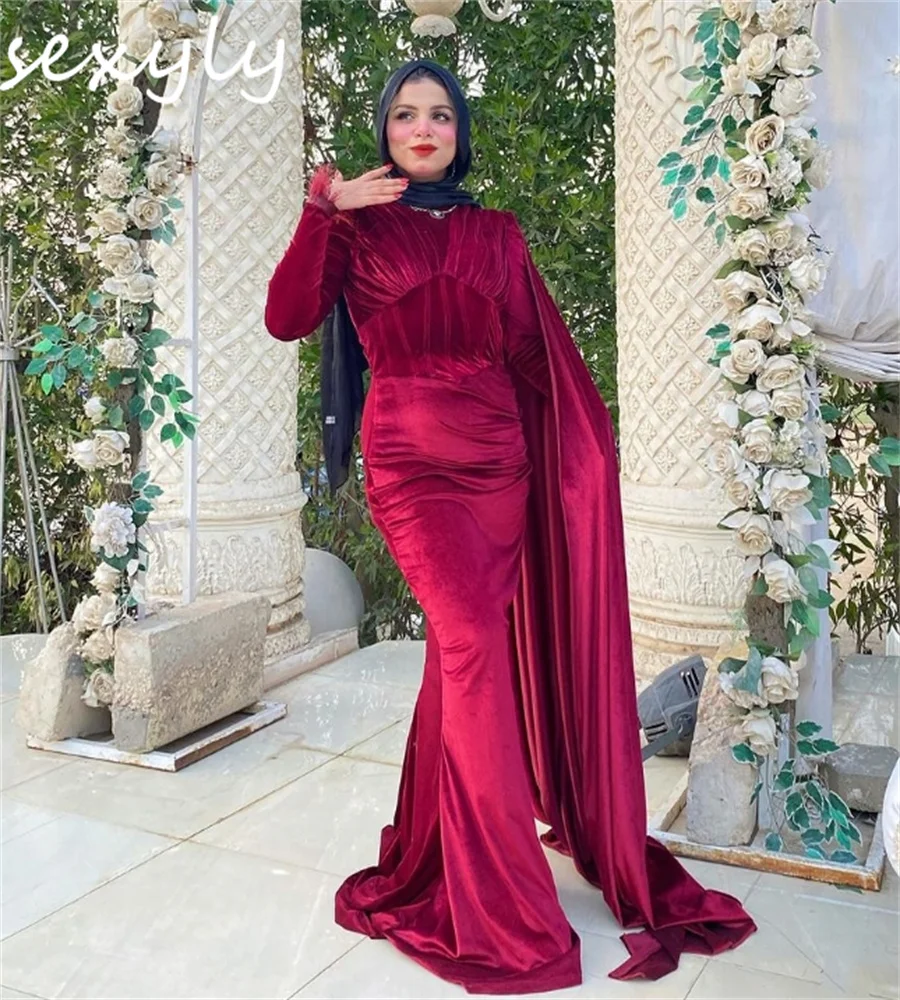 Vintage Burgundy Velvet Evening Dress High Neck Long Sleeve Mermaid Prom Dresses With Feather Formal Reception Party Customized