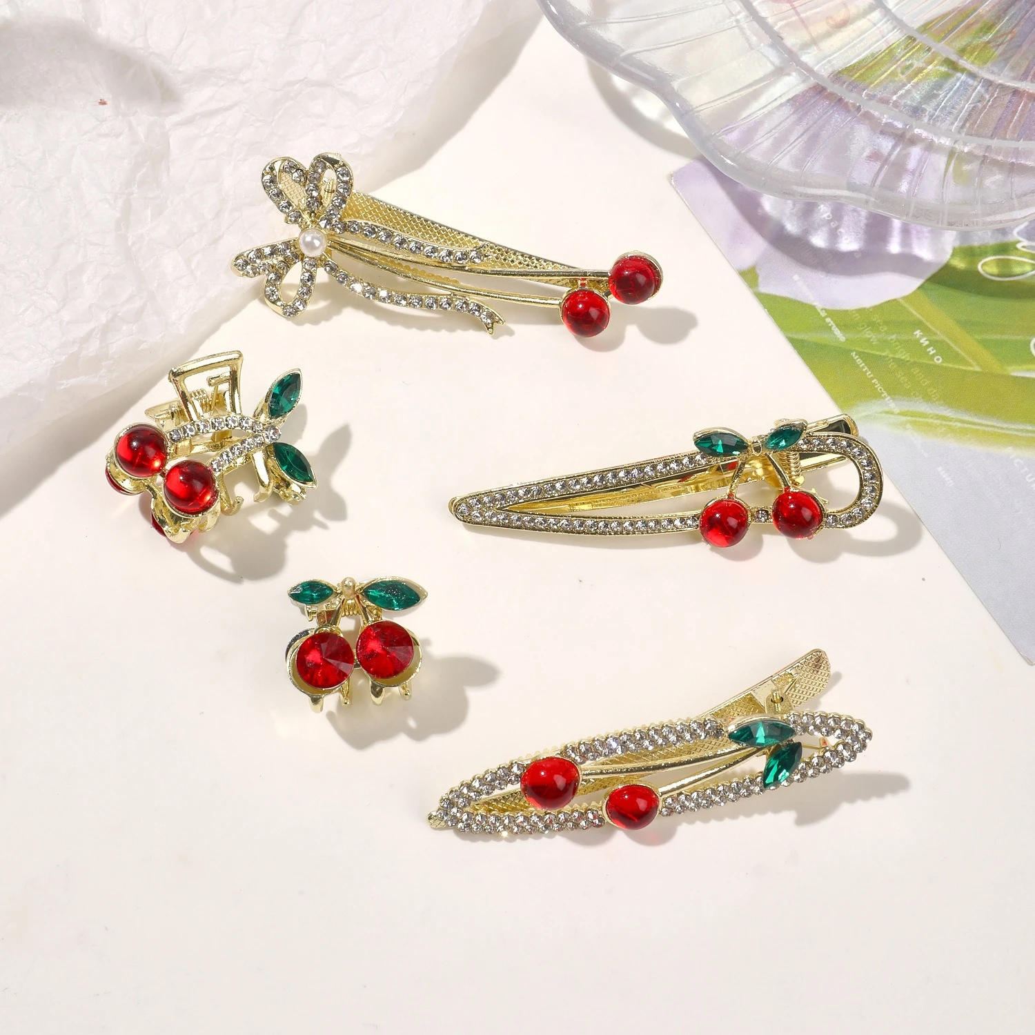 

Diamond Metal Red Cherry Hair Clip Sweet Small Exquisite Duckbill Clip Glitter Rhinestone Bangs Side Clip Girls Styling Headwear