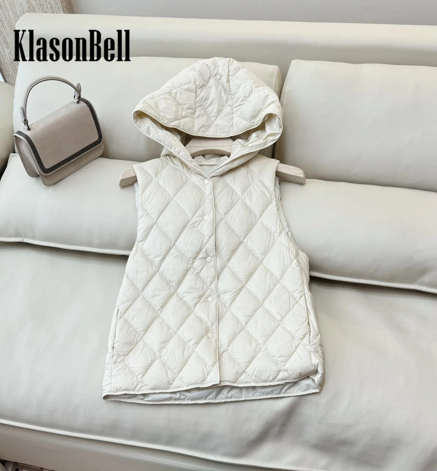 9.5 KlasonBell Women All-matches Fashion 90% White Duck Down Hooded Vest Quilted Argyle Plaid Single Breasted Short Down Vest