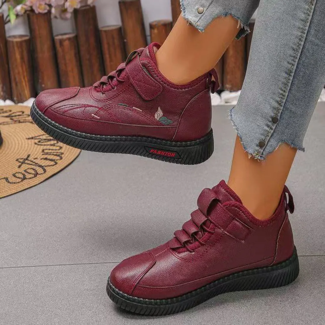 2025 autumn winter warm cotton boots, plush soft non slip sole, comfortable low cut women's snow boots