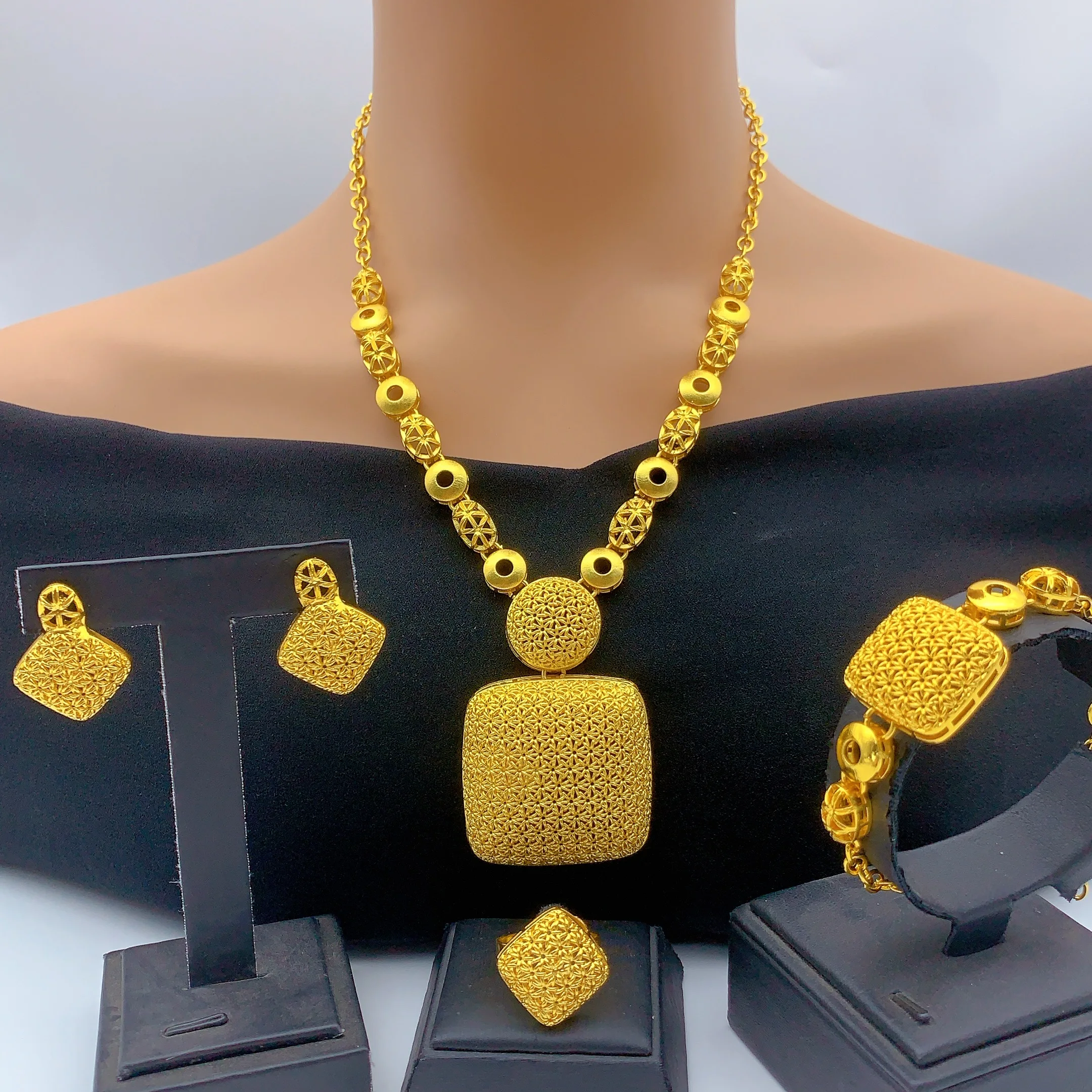 Indische Schmucksets für Damen, modische nigerianische 24K Goldfarbene quadratische Halskette, Ohrringe, Hochzeitsarmbänder, Ringe, Brautgeschenk – Detail 1