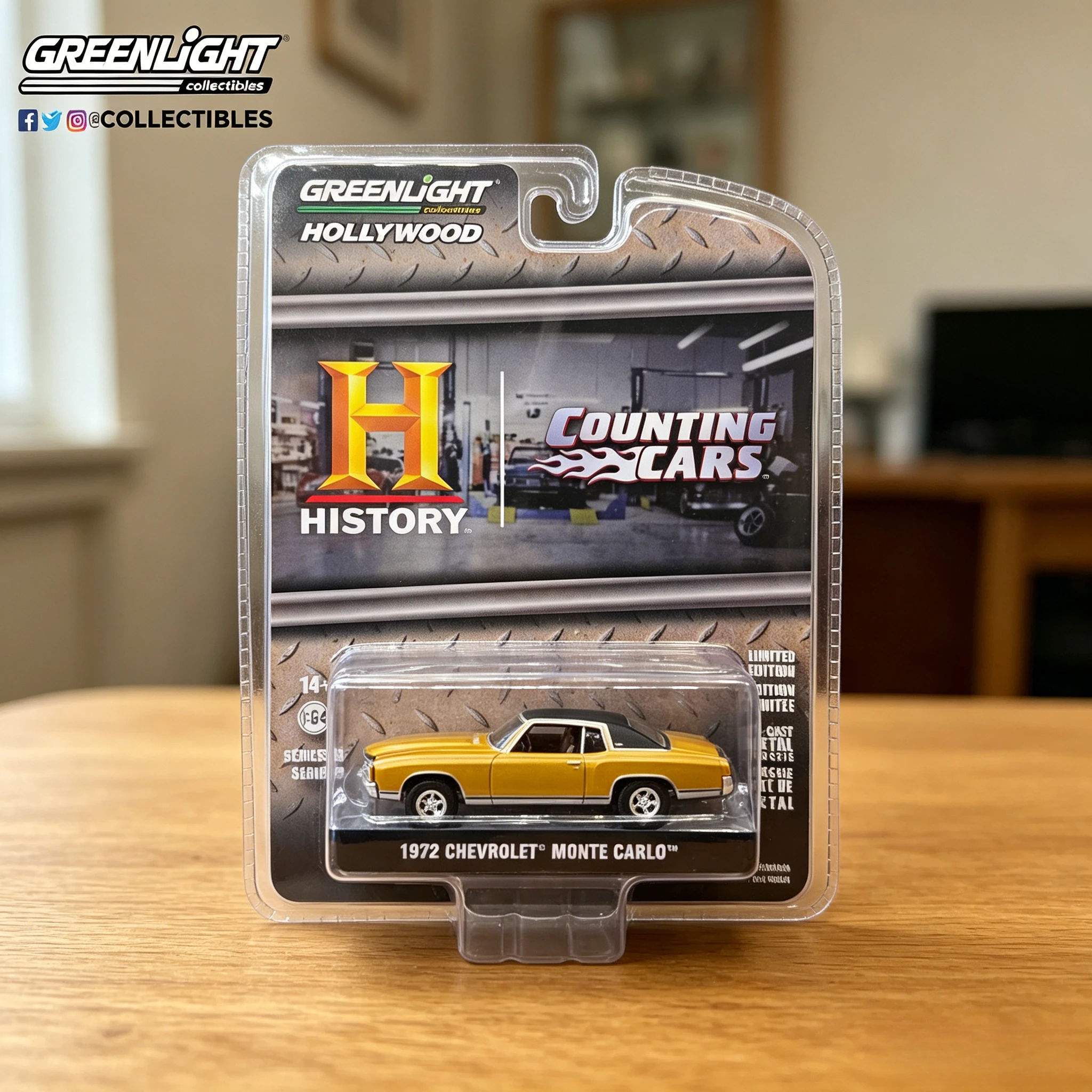 

GreenLight 1:64 Hollywood Series 35 - 1972 Chevrolet Monte Carlo Diecast Alloy Car Model Collectible Gift