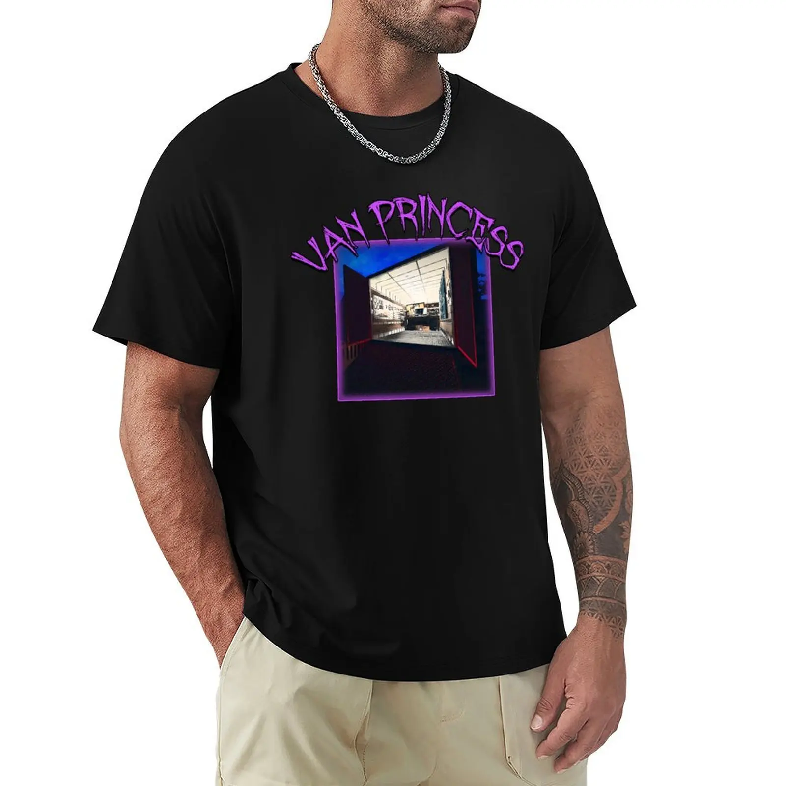 

Van Princess (Phasmophobia) T-Shirt Quick Dry Outdoor Sports T-Shirt