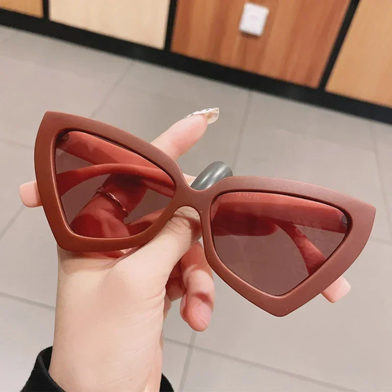 Red Cat Eye Sunglasses Women New Fashion Style Triangle Shades Clear Candy Color Eyewear Vintage Sun Glasses For Women Fashion