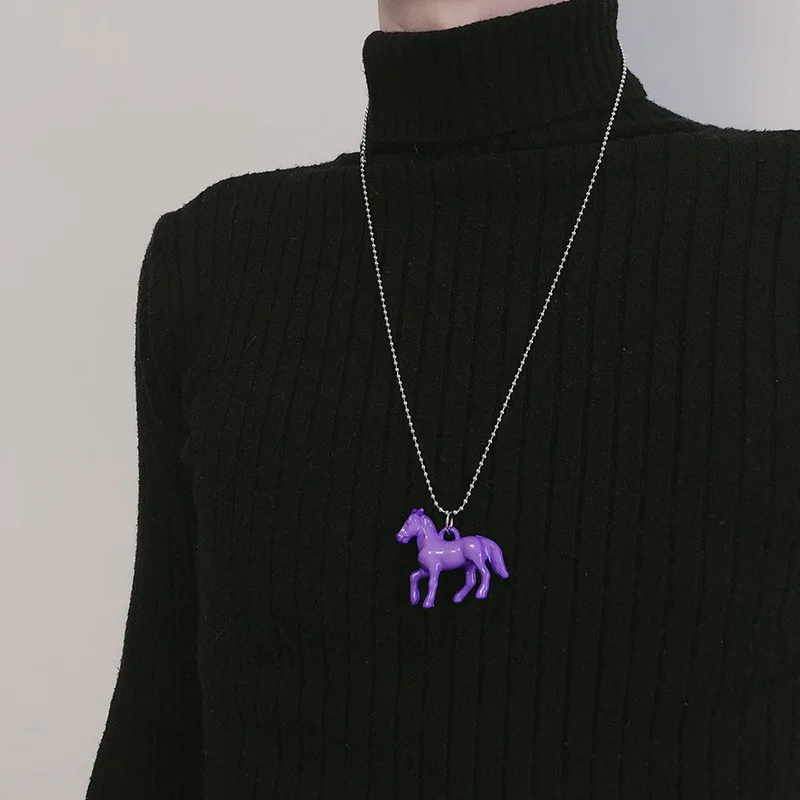 

Exaggeration Stereoscopic Metal Small Horse Pendant Necklace for Women Creativity Cute Animal Sweater Chain Charm Party Jewelry