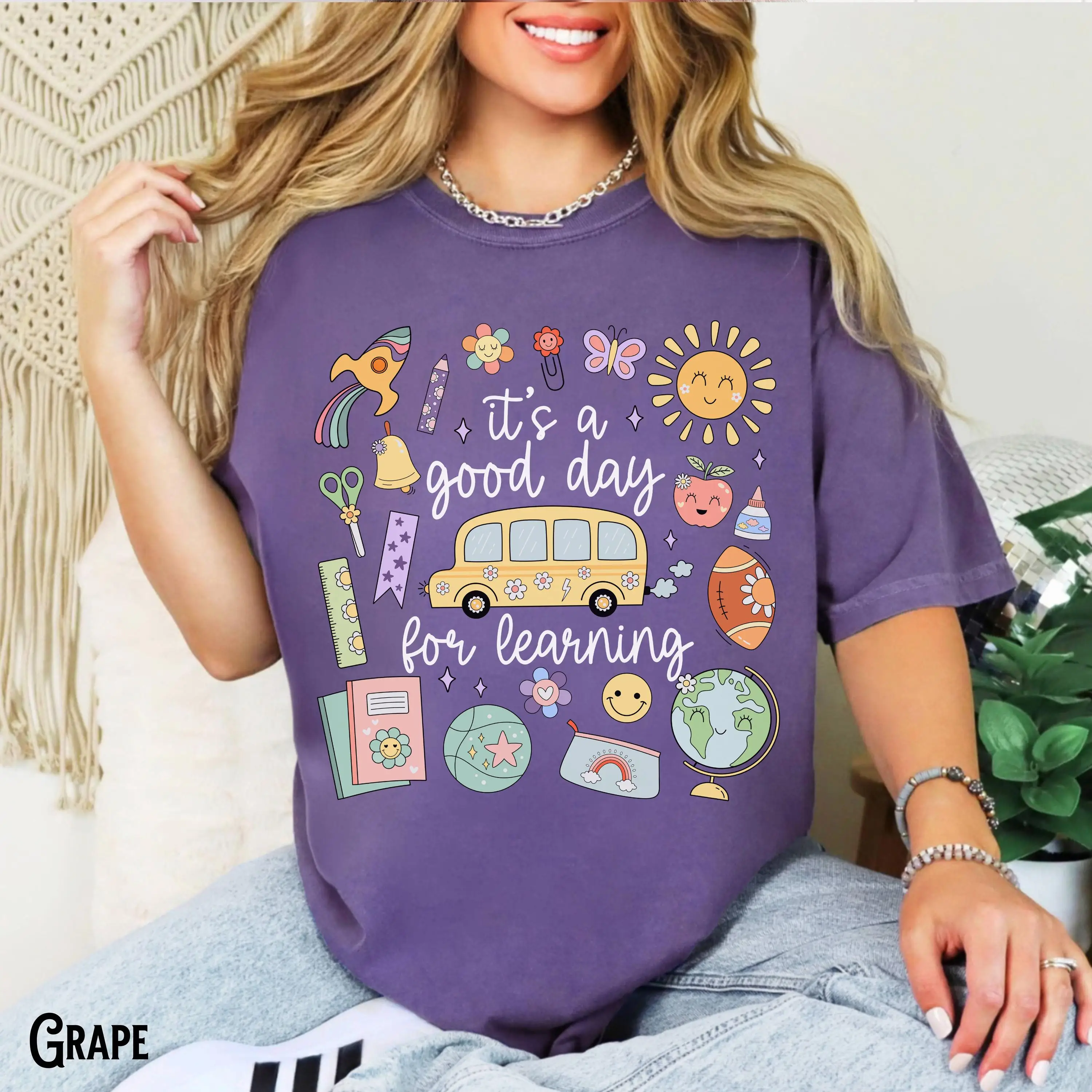 Teacher Shirt, Teach Tee,  Back to School Supplies, It's a Good Day for Learning, Doodle T-Shirt