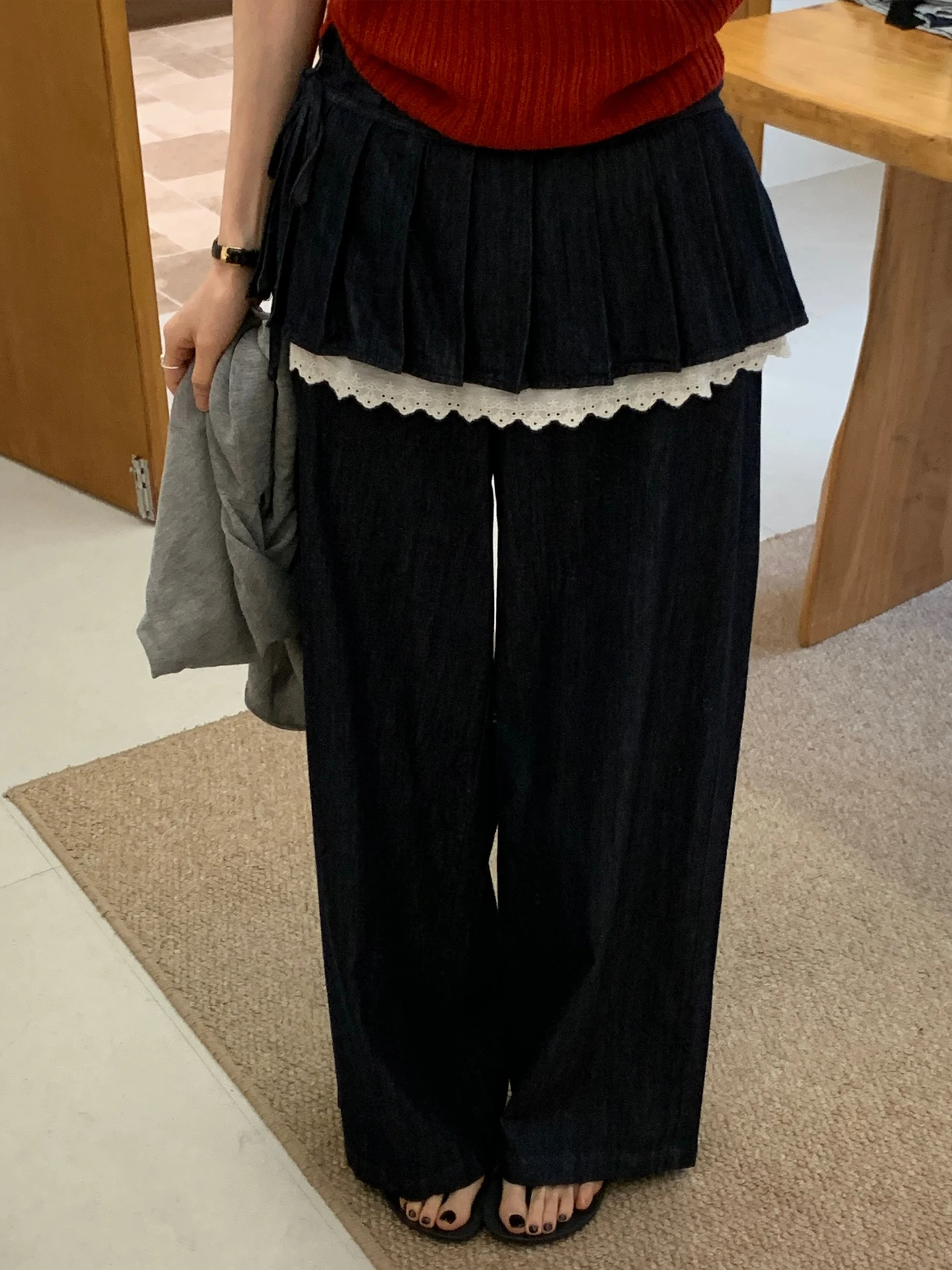 

Съемная джинсовая юбка-брюки с широкими штанинами для женщин: новая весенняя коллекция, элегантный дизайн, темно-синие плиссированные брюки с высокой талией на резинке