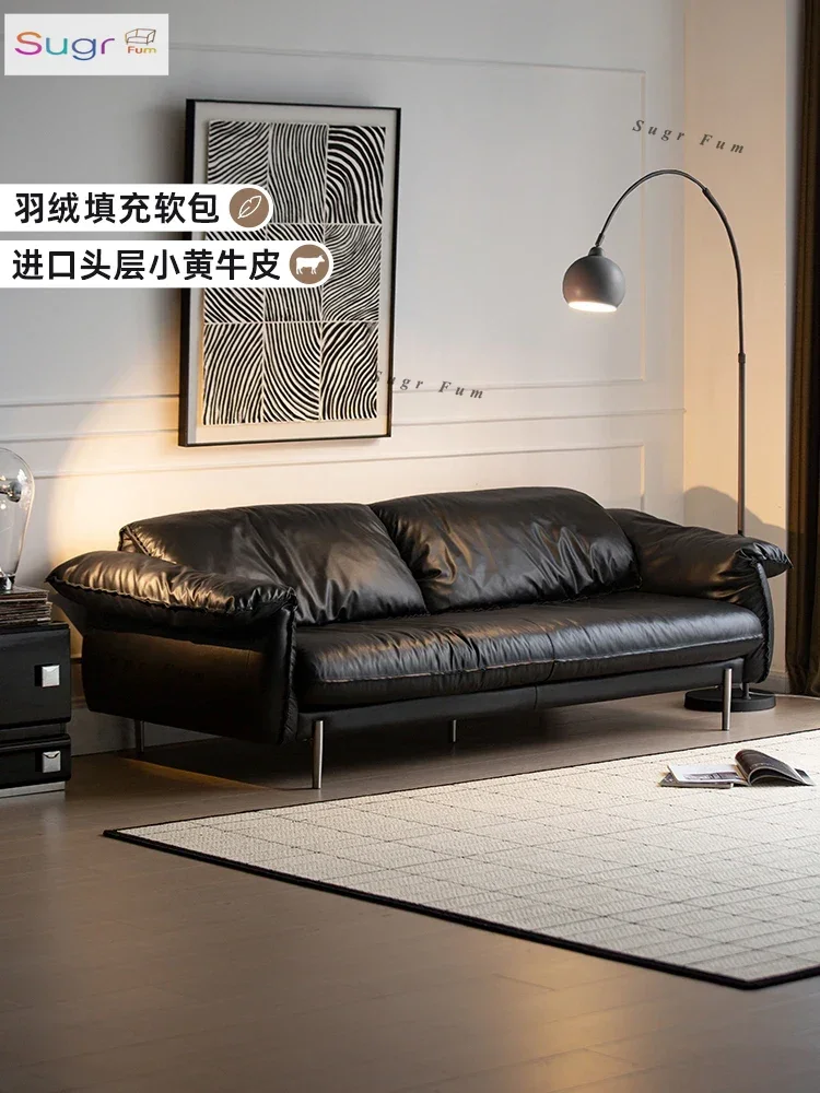 

Кожаный диван в средневековом стиле для гостиной, минималистичный черный прямой рядный диван, верхний слой из воловьей кожи, легкий роскошный кожаный художественный диван в стиле ретро