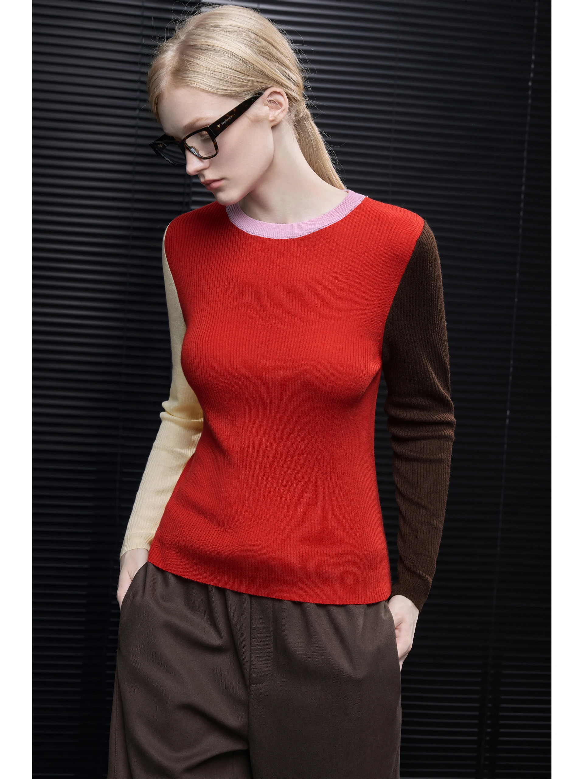 

Красный вязаный свитер свободного кроя с круглым вырезом, создающий ощущение роскоши, для женщин, в уличном стиле, с длинными рукавами, осенняя мода