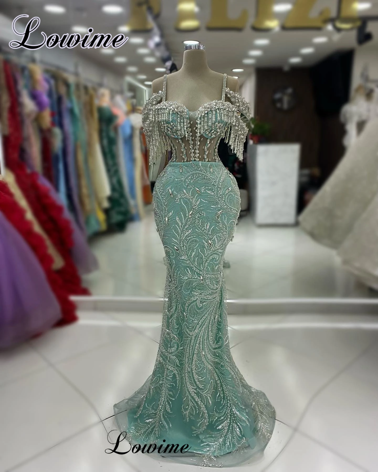 Mintgrün Perlen Promi Kleider Meerjungfrau spezielle Spaghetti roten Teppich Runway Kleider für Jugendliche Vestidos de Gala Abendkleider