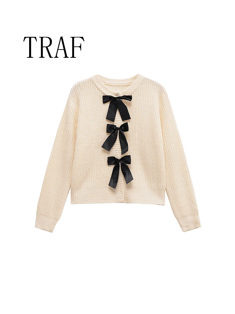 

TRAF European and American style autumn new design sense all-match soft slim round neck long sleeve knitted cardigan