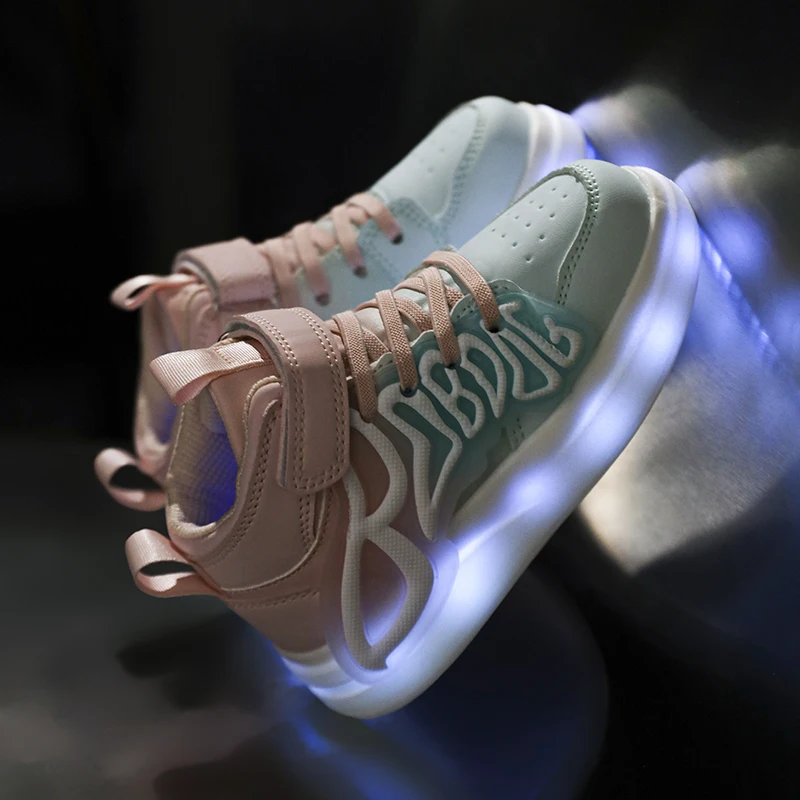 

Children's Comfortable Sports Shoes Fashionable LED Light Princess Flame Fashion LED Lights Shoes Children Luminous Sneakers