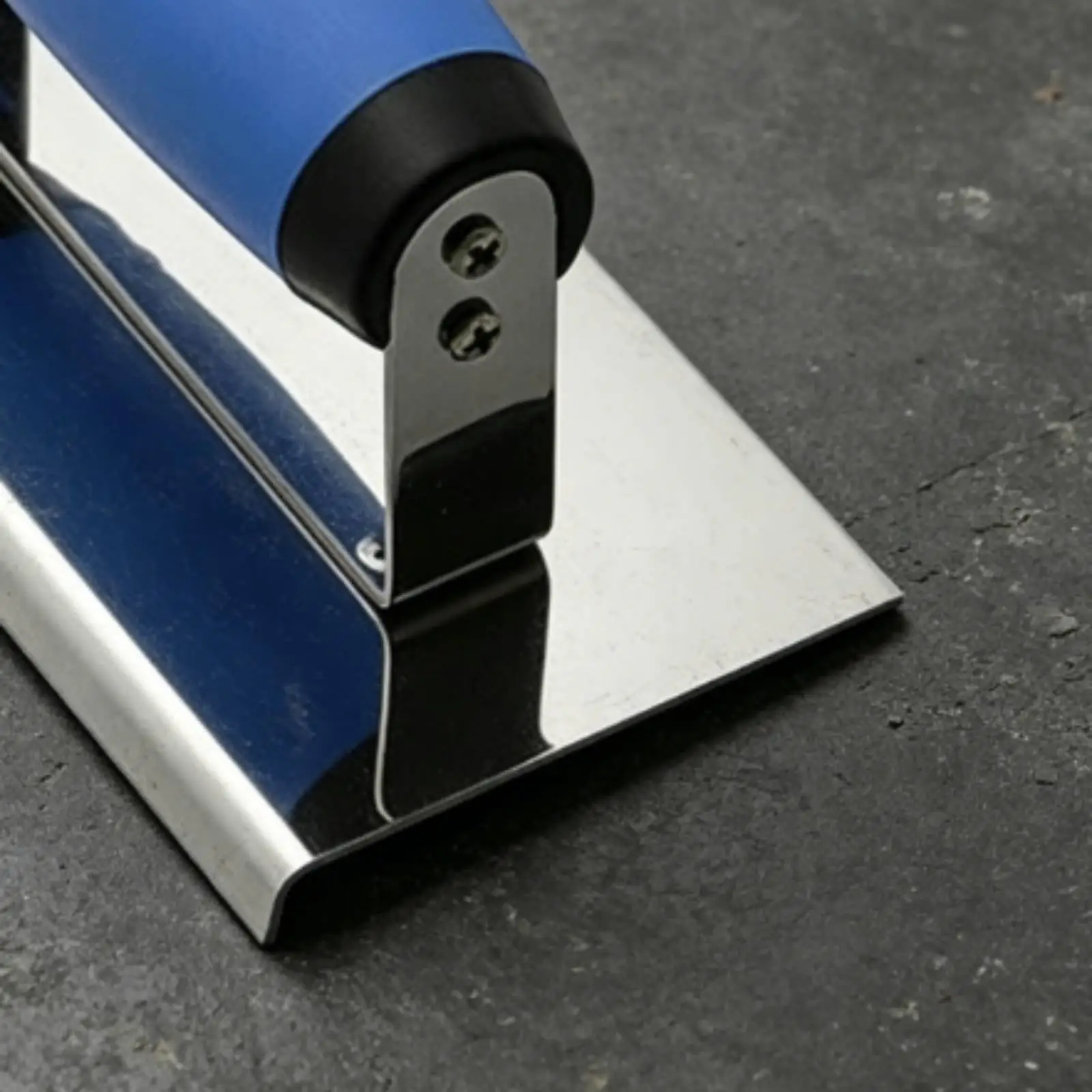 Comfortable Grip Plastering Trowel Construction Corner Engraver for Creating Clean Patio Steps and Wall Corners