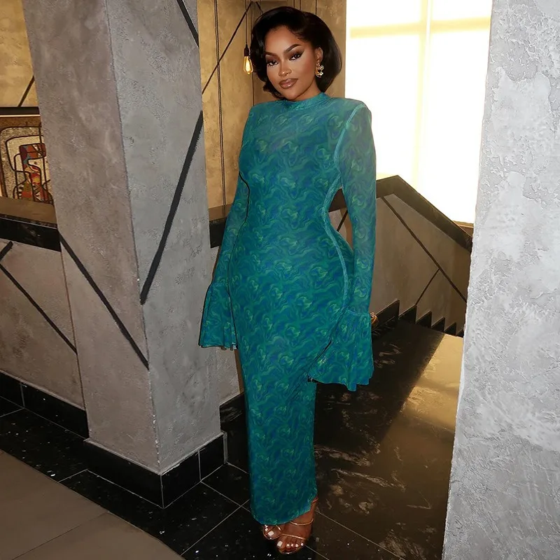 

Women's Retro Print O-Neck Long Flare Sleeve Shoulder Pad Waistband Hips Wrapped Long Dress