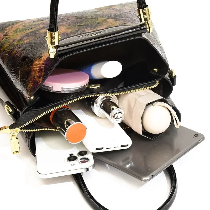 Shoulder bags for women European and American retro fashion trend handbag niche design versatile temperament  messenger bag