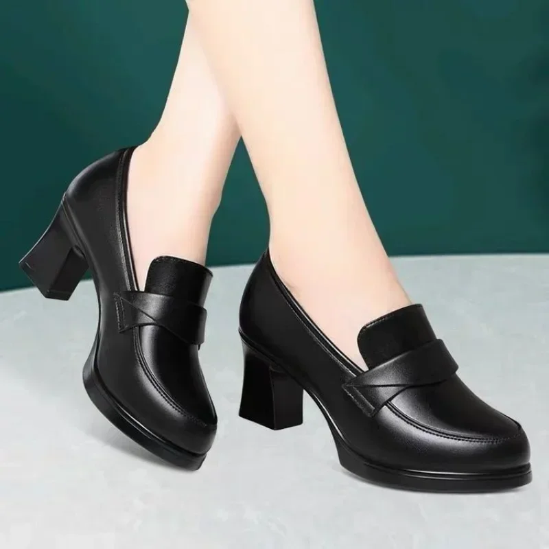 

Fashion Comfortable Black Soft Leather Shoes Deep Mouth Spring Block Heels Shoes Women for Office Mom Model 2025