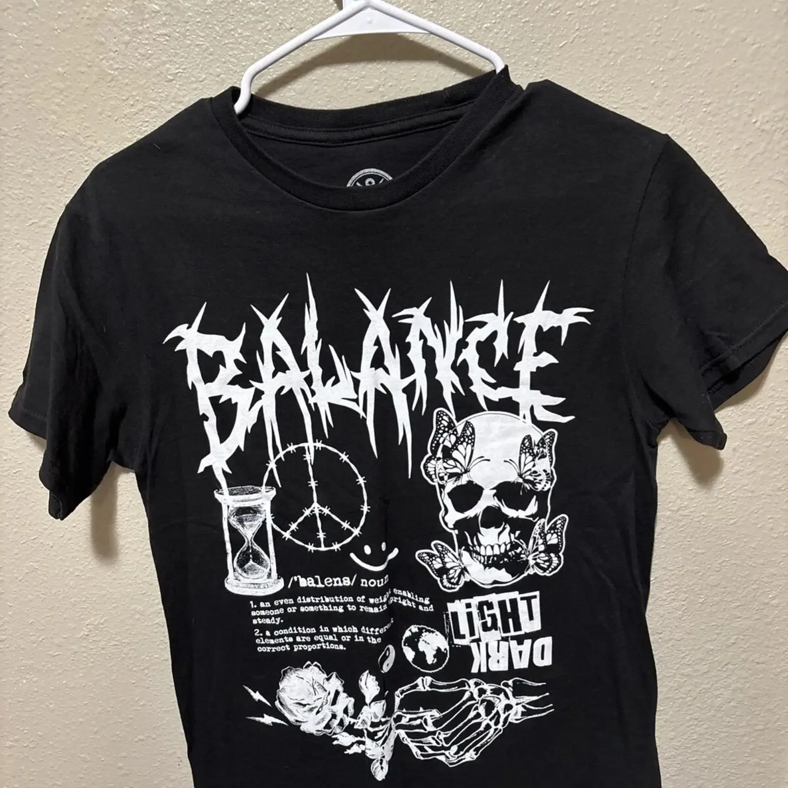 Balance Dark and Light Skull T Shirt Mens S Skeleton Goth Time Peace EUC vintage Washed Breathable fashion Unisex Soft Slightly