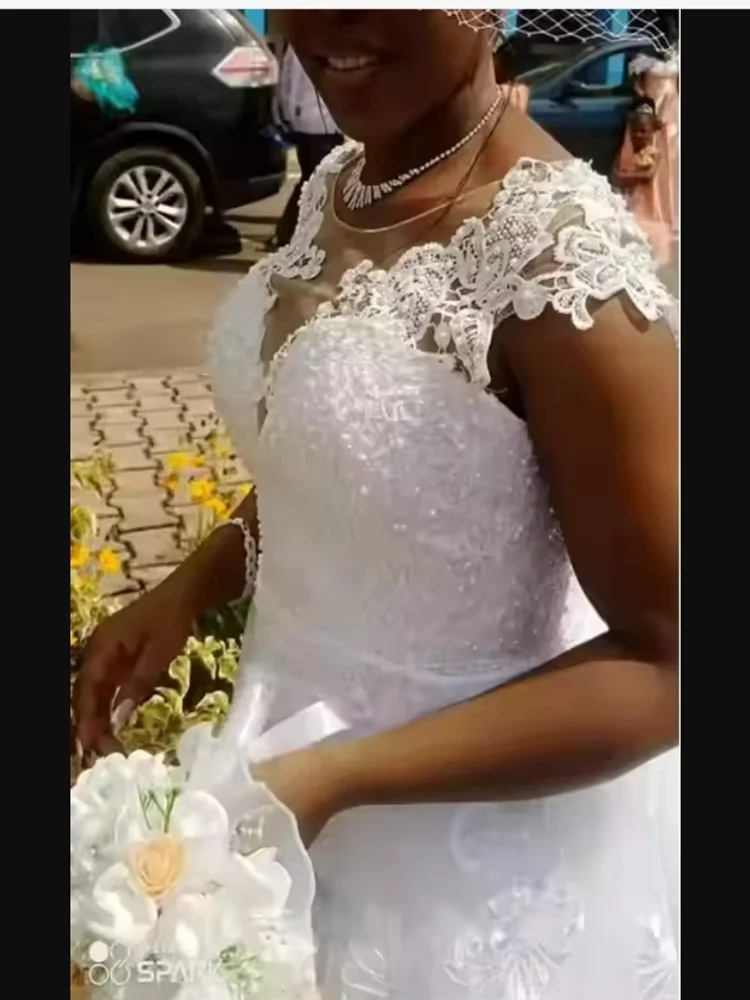 Customized Cap Sleeves Lace Appliques Mermaid  Wedding Dress Sweep Train Vestido De Casament Africa  Modest Bridal Gowns