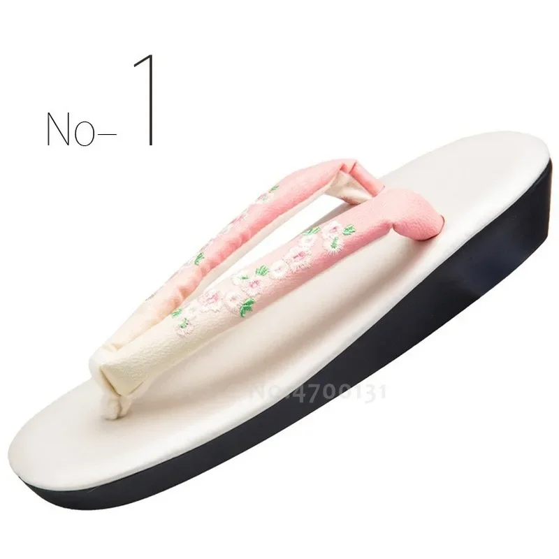 Women Traditional Japanese Style Shoes Kimono Geta Clogs Flip Flops Anime Cosplay Sukara Print Outdoor Sandals Sauna Slippers OA