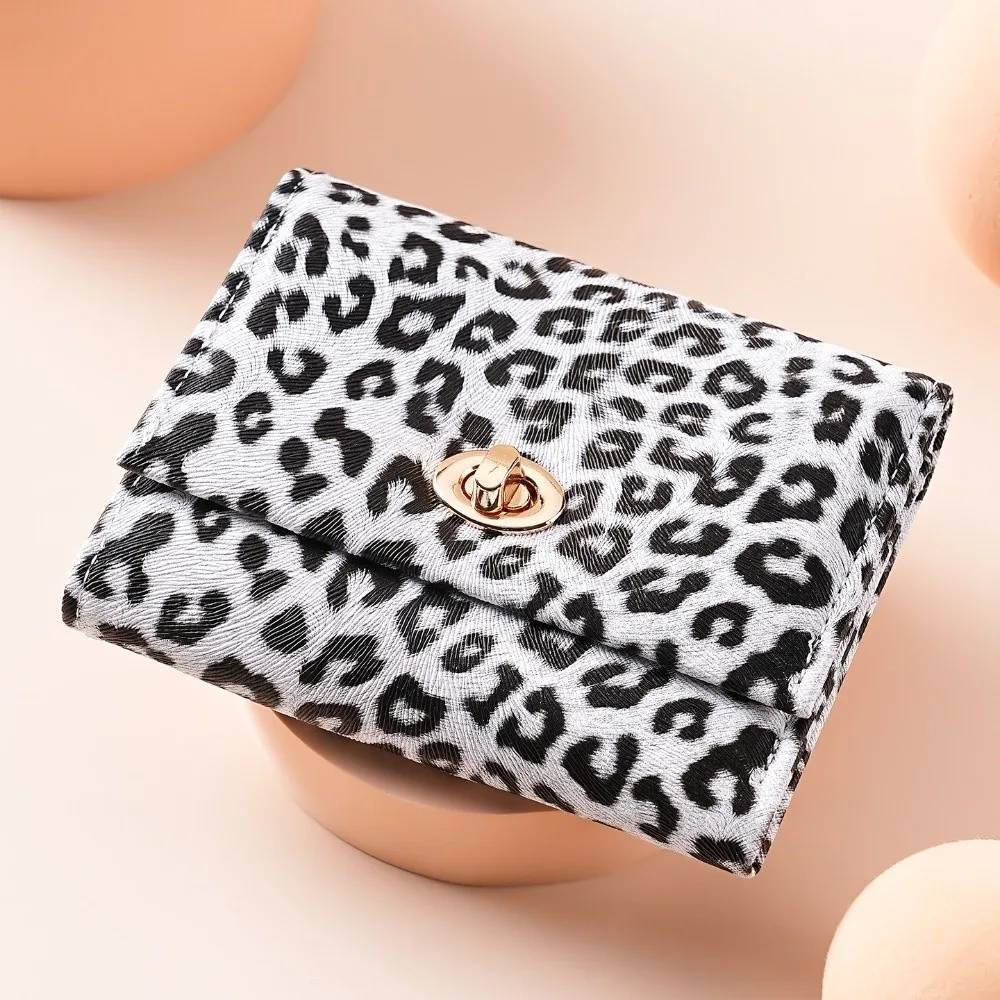 Leopard Print Trifold Wallet Large Capacity Portable Size Clutch Purse Multi-Card Slots Functional Design Card Holder Wallet