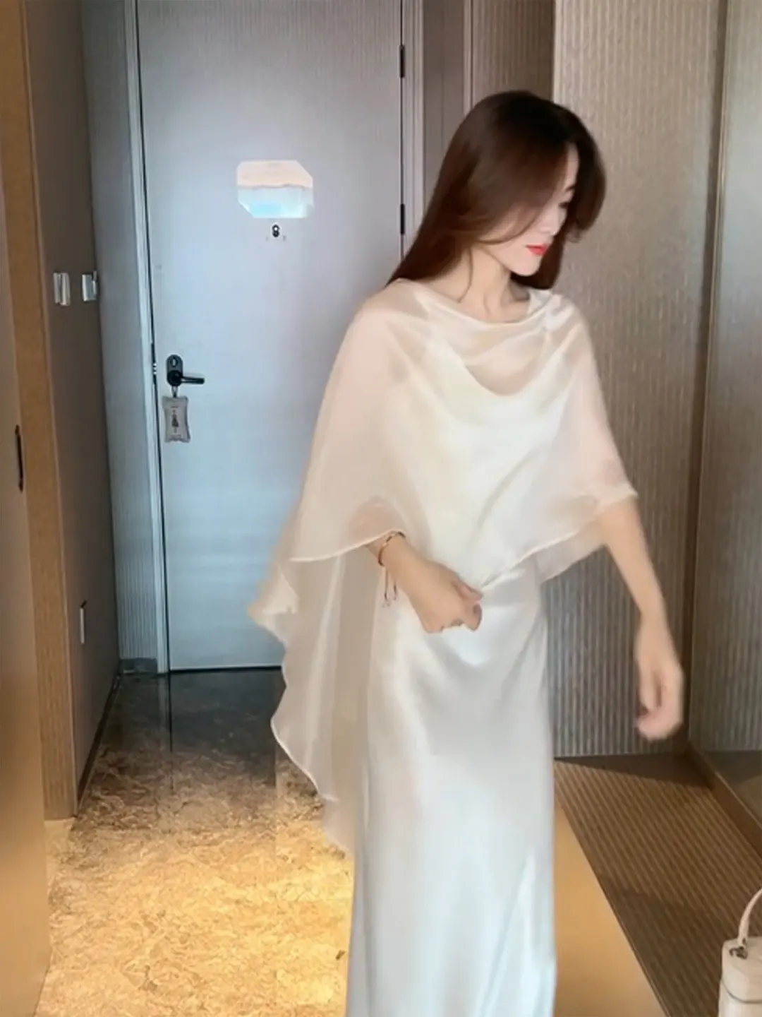 

Fashionable Summer New Lightweight Cardigan Sunscreen Top with Strap Skirt Air Conditioning Breathable Chiffon Outerwear