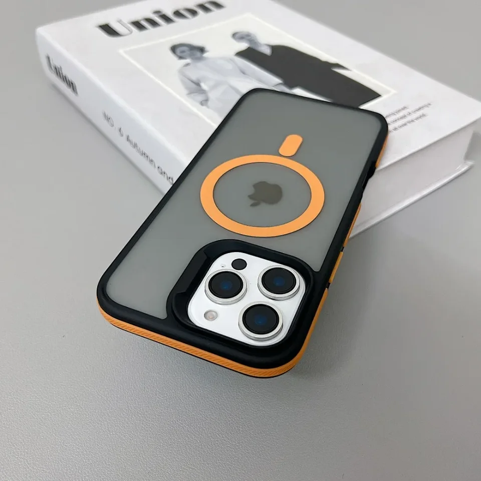 Funda magnética de lujo mate translúcida a prueba de golpes para iPhone 11 12 13 14 15 16 17 ProMax, para carga inalámbrica Magsafe 2