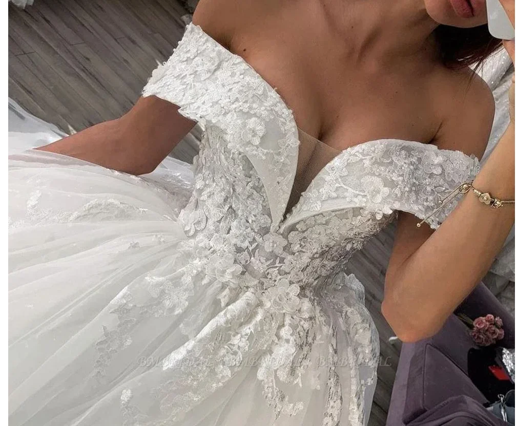 Customized Princess Wedding Dresses Glitter Tulle Lace Appliques Off The Shoulder Bride Gowns Classic Ball Gown Robe De Mariee