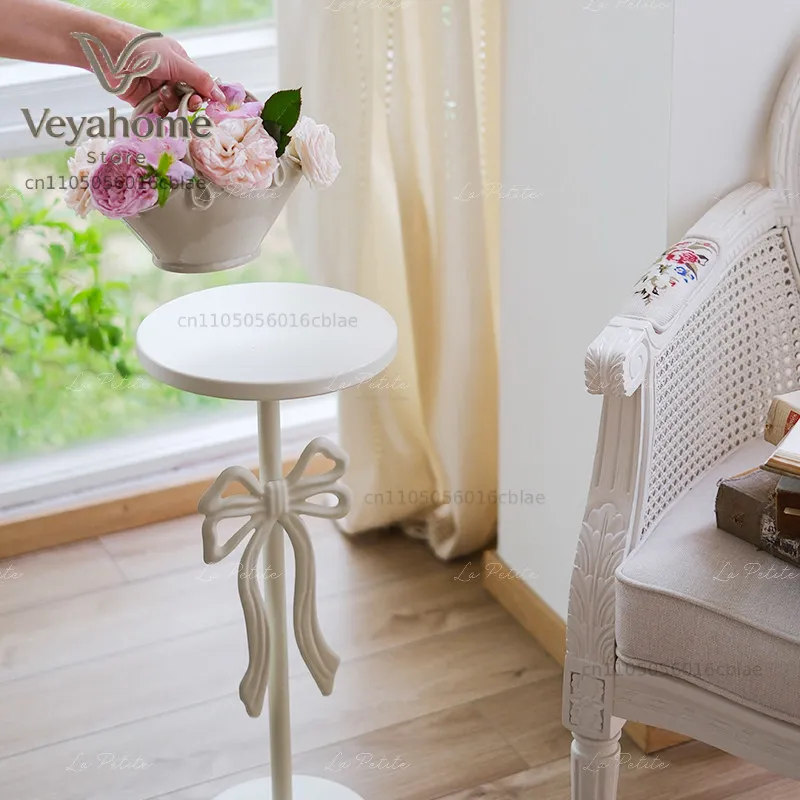small side few living room bedroom study casual afternoon tea sofa side table