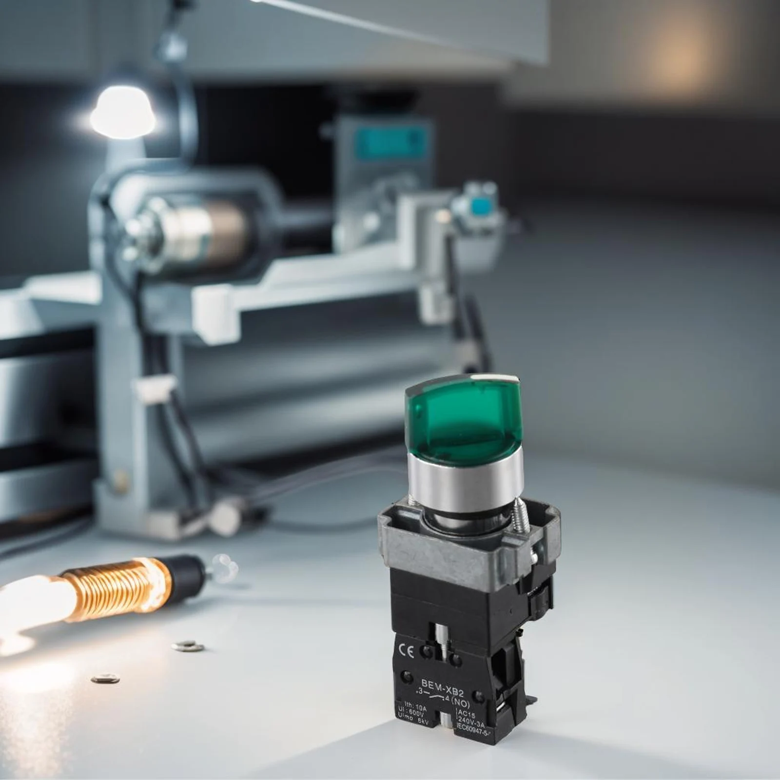 

XB2 Series 22MM 220V Knob Button Switch With Green LED Light Rotary Switch Self-lock ON OFF Plastic Shell Rotary Switch