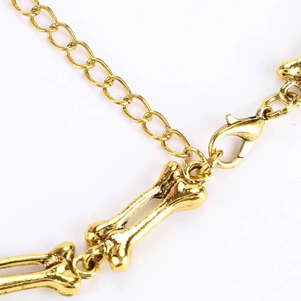 Golden Vintage Skull Necklace Gothic Statement Pendant Choker Necklace Lightweight Rust Resistant Costume Jewelry for Women